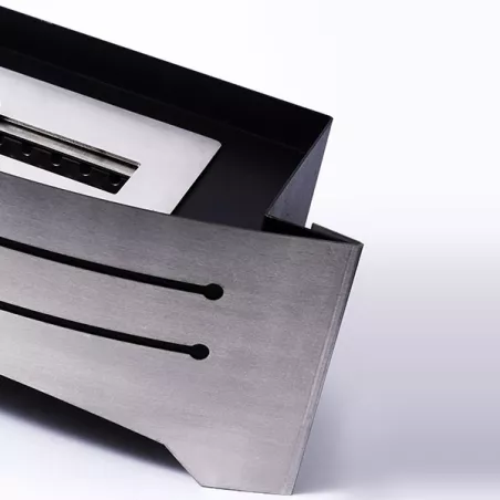 Stufa decorativa senza legno Razor, caminetto a pavimento Colore Acciaio inox spazzolato