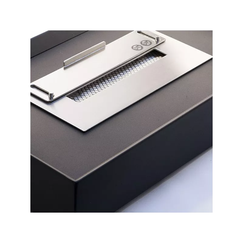 Argos, riabilitazione del vecchio camino. Colore Nero Bruciatore 2.2L/4kW