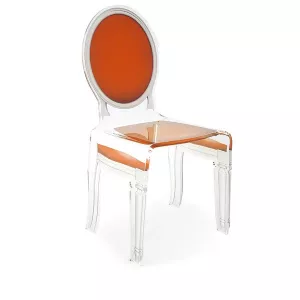 Sedici sedie trasparenti in plexiglass