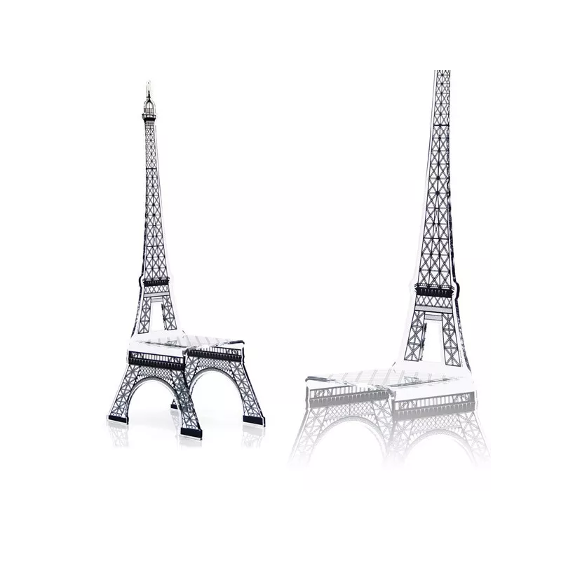 Sedia trasparente della Torre Eiffel