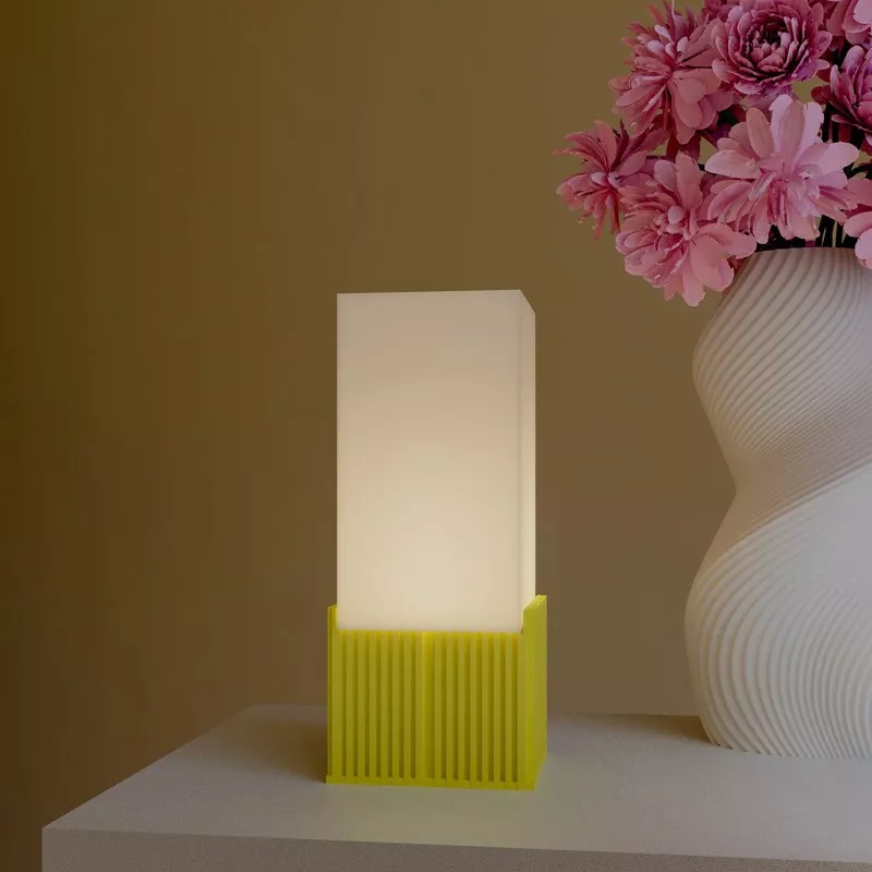 Lampada da tavolo "Light Box Colore Giallo Dimensione 23 cm